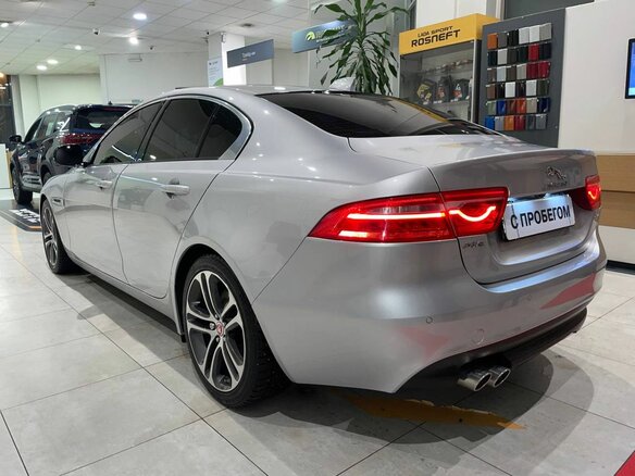 2016 Jaguar XE I, серебристый, 1935000 рублей - вид 5