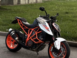 KTM 1290 Super Duke R