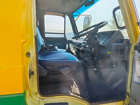 1992 Nissan Diesel Condor, жёлтый, 2750000 рублей, вид 4
