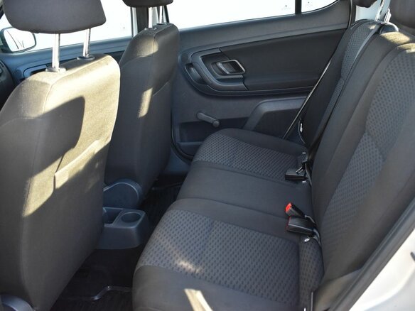2013 Skoda Fabia II Рестайлинг, жёлтый - вид 11