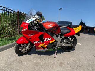 1999 Honda CBR 919RR Fireblade, красный, 340000 рублей, вид 3