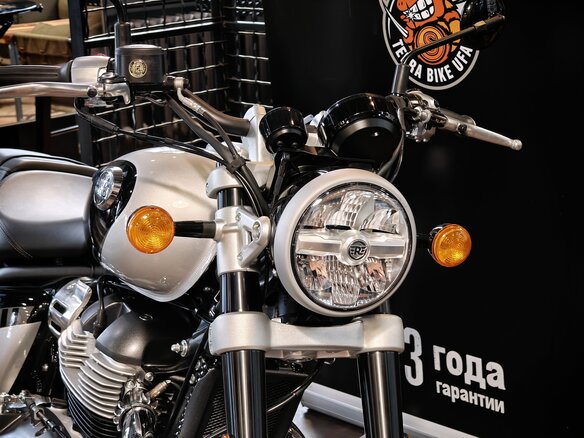 2026 Royal Enfield Super Meteor, серебристый, 773000 рублей - вид 5