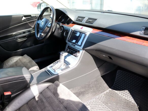 2010 Volkswagen Passat B6, чёрный - вид 10