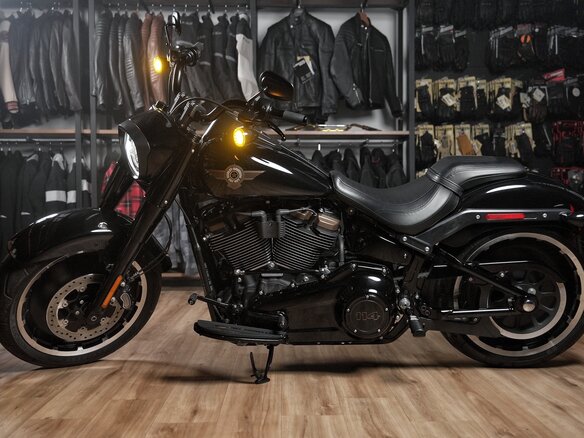 2020 Harley-Davidson Fat Boy, чёрный - вид 1