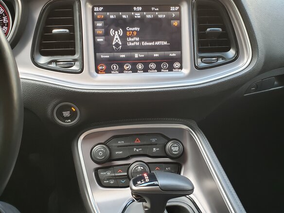 2019 Dodge Challenger III Рестайлинг 2, белый - вид 18