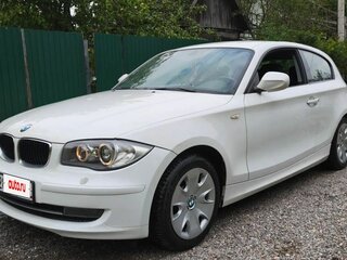 2011 BMW 1 серии 116i I (E81/E82/E87/E88) Рестайлинг, белый, 950000 рублей, вид 1