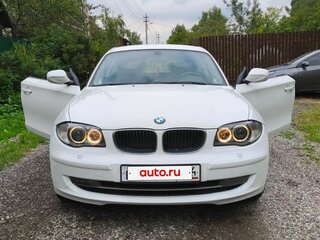2011 BMW 1 серии 116i I (E81/E82/E87/E88) Рестайлинг, белый, 950000 рублей, вид 4