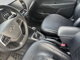 2020 Hyundai Accent V Рестайлинг, чёрный, 1050000 рублей, вид 4