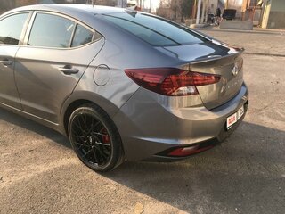 2019 Hyundai Elantra VI (AD) Рестайлинг, серый, 980000 рублей, вид 4