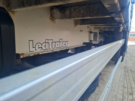 2005 Leci Trailer 3E20, белый, 950000 рублей, вид 4
