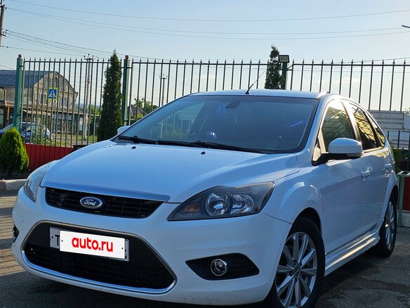 2008 Ford Focus II Рестайлинг, белый, 660000 рублей - вид 9