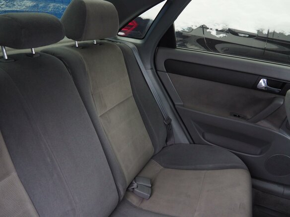 2015 Daewoo Gentra II, серебристый - вид 10