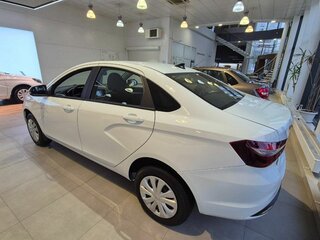 2026 Lada (ВАЗ) Vesta I Рестайлинг (NG), белый, 1576000 рублей, вид 5
