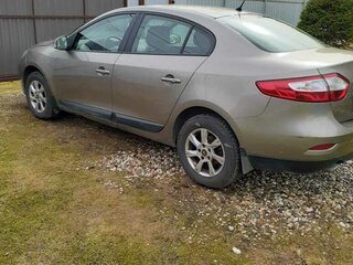 2010 Renault Fluence I, бежевый, 1599999 рублей, вид 3