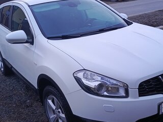 2012 Nissan Qashqai I Рестайлинг, белый, 1300000 рублей, вид 3