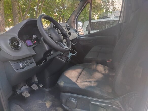 2021 Mercedes-Benz Sprinter, белый, 9000000 рублей - вид 2