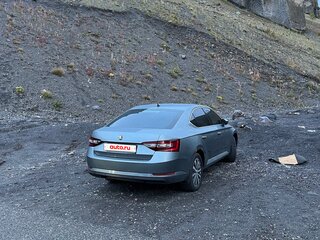 2017 Skoda Superb III, серый, 2200000 рублей, вид 5
