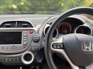 2009 Honda Fit II, серый, 800000 рублей, вид 5