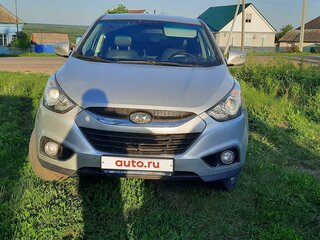 2013 Hyundai ix35 I Рестайлинг, серебристый, 1580000 рублей, вид 1