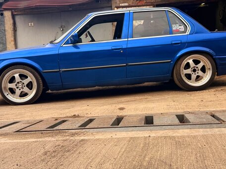 1985 BMW 3 серии 318i II (E30), синий, 300000 рублей, вид 3