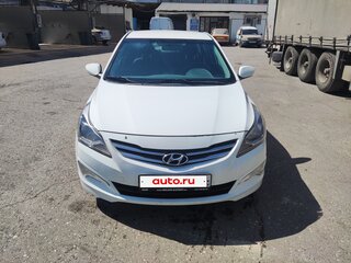 2016 Hyundai Solaris I Рестайлинг, белый, 700000 рублей, вид 1