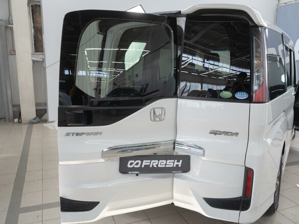 2016 Honda Stepwgn Spada V, белый - вид 18