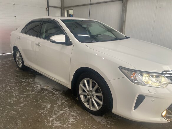 2017 Toyota Camry VII (XV50) Рестайлинг, белый, 2100000 рублей - вид 22