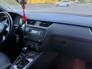 2013 Skoda Octavia III (A7), белый, 870000 рублей, вид 5