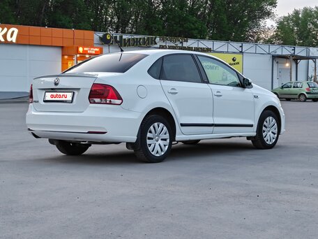 2016 Volkswagen Polo V Рестайлинг, белый, 1040000 рублей, вид 5