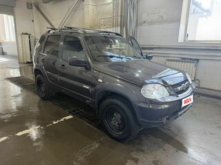2014 Chevrolet Niva I Рестайлинг, коричневый, 570000 рублей, вид 3