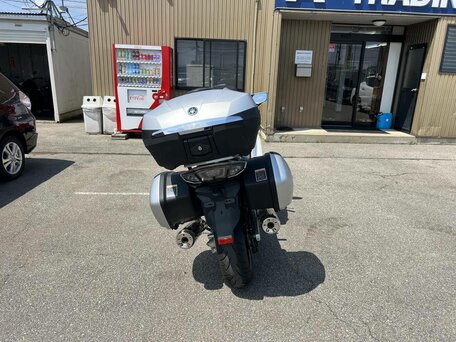 2017 Yamaha FJR1300, серебристый, 1350000 рублей, вид 3