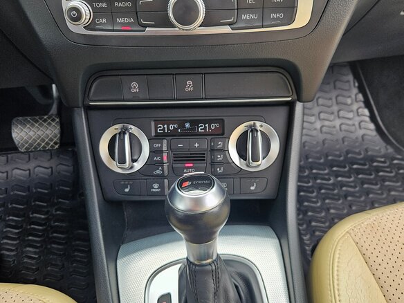2014 Audi Q3 I (8U), чёрный, 1600000 рублей - вид 12