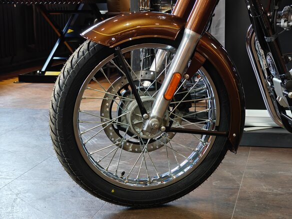 2026 Royal Enfield Classic 350, коричневый, 502000 рублей - вид 12