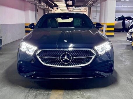 2025 Mercedes-Benz E-Класс 300 VI (W214, S214), чёрный, 8750000 рублей, вид 1