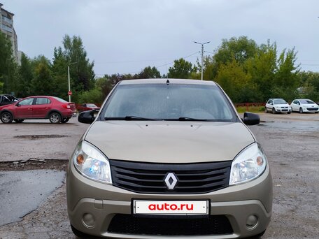 2012 Renault Sandero I, бежевый, 450000 рублей, вид 2