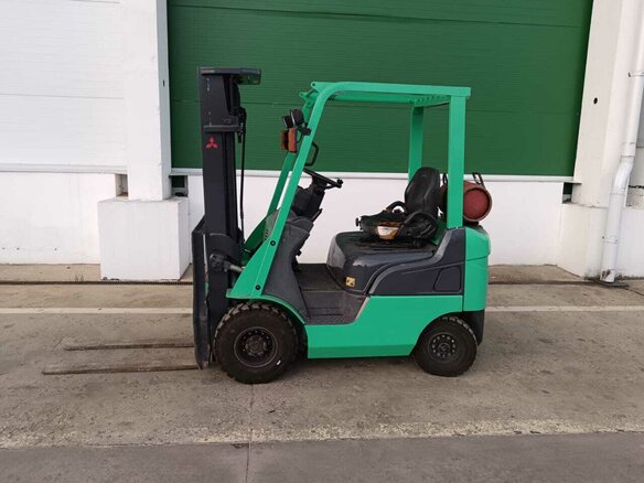 2012 Mitsubishi FG30NT, зелёный, 550000 рублей