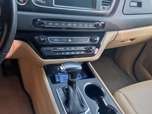 2018 Kia Carnival III, белый, 2350000 рублей - вид 7