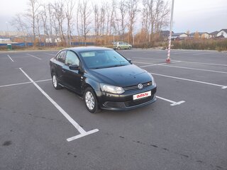 2013 Volkswagen Polo V, чёрный, 700000 рублей, вид 3