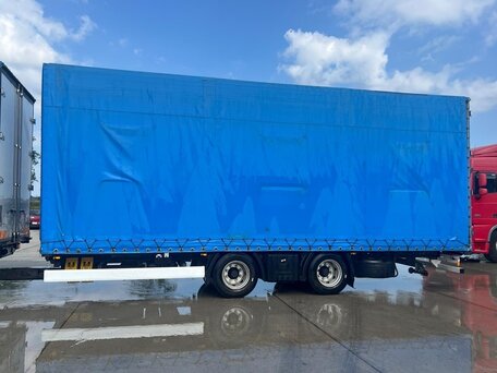 2011 Volvo FH, красный, 5500000 рублей, вид 5