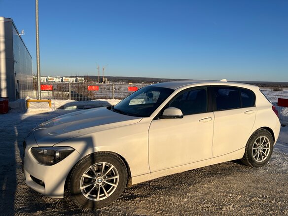 2013 BMW 1 серии 116i II (F20/F21), белый, 1030000 рублей - вид 9