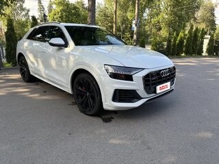 2019 Audi Q8 55 TFSI I (4M), белый, 5100000 рублей, вид 2