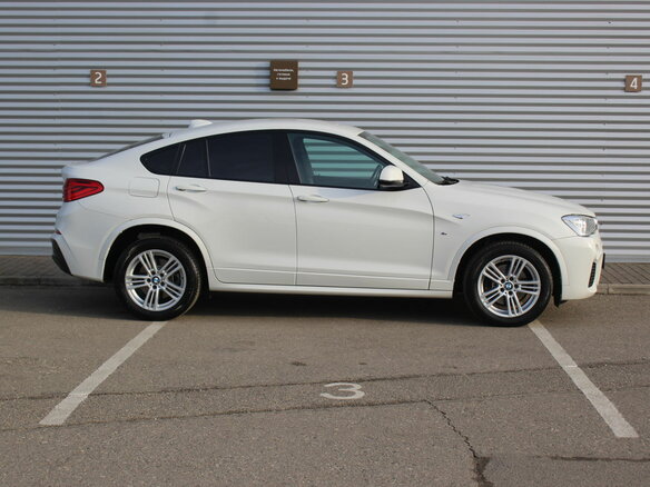 2017 BMW X4 20i I (F26), белый, 3400000 рублей - вид 2