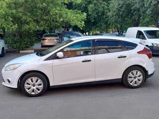 2013 Ford Focus III, белый, 410000 рублей, вид 2