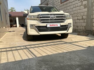 2021 Toyota Land Cruiser 200 Series Рестайлинг 2, белый, 8800000 рублей, вид 1