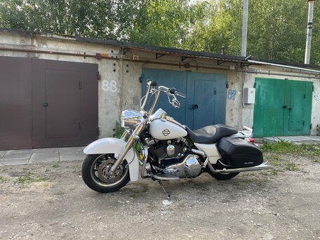 2005 Harley-Davidson Road King, белый, 950000 рублей, вид 1