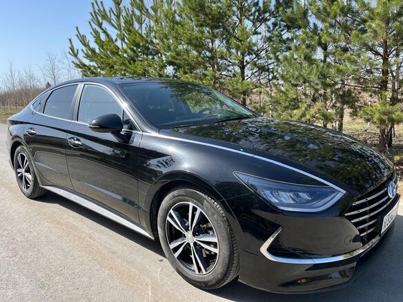 2020 Hyundai Sonata VIII (DN8), чёрный, 2950000 рублей - вид 1