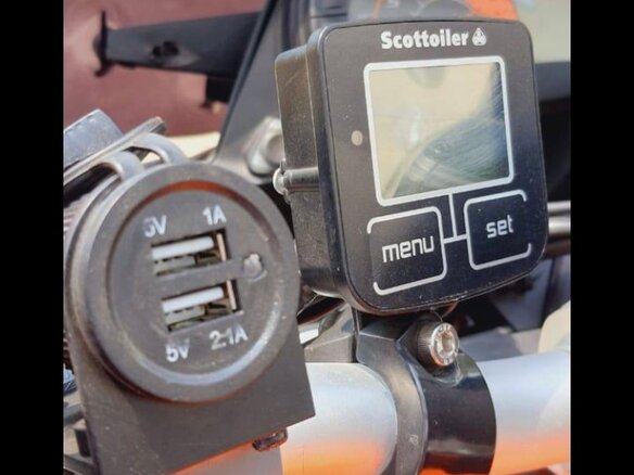 2011 KTM 990 SM, оранжевый, 800000 рублей - вид 10