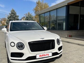 2019 Bentley Bentayga I, белый, 17000000 рублей, вид 2