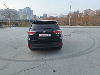 2015 Toyota Highlander III (XU50), чёрный, 3900000 рублей, вид 2