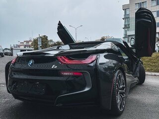 2018 BMW i8 I Рестайлинг, серый, 7000000 рублей, вид 3